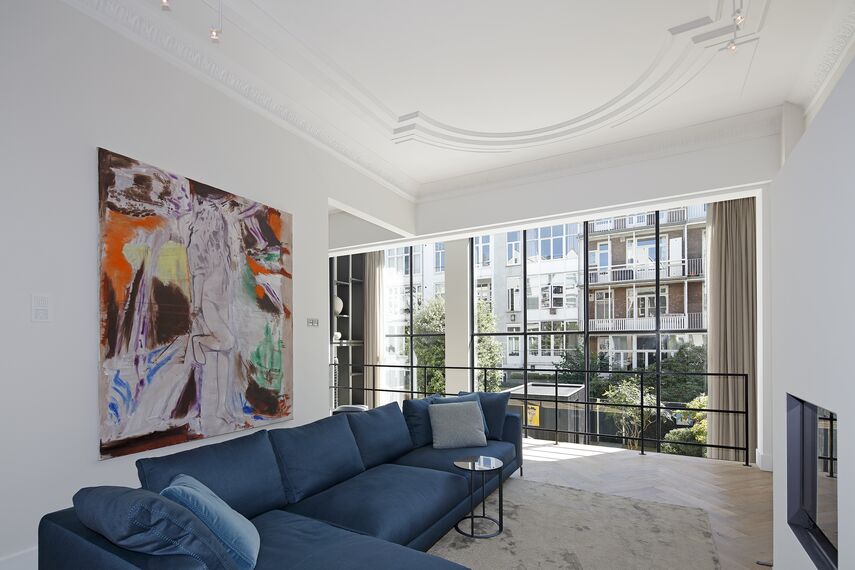 Leefruimte met Forster stalen ramen