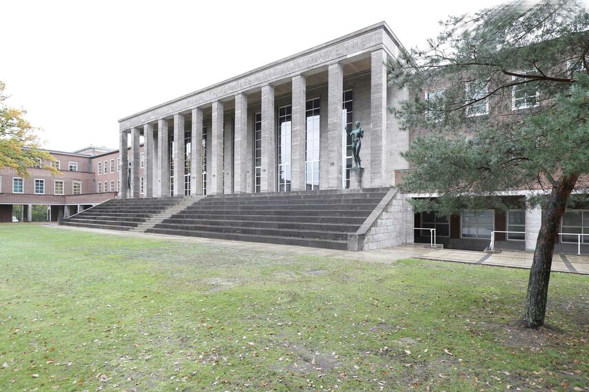unico Fenêtres and unico xs Fenêtres - Salle d'honneur de la Maison des Sports Allemandes, Berlin located in Berlin, Allemagne