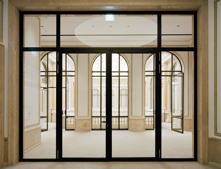 unico Fenêtres, fuego light Portes and presto 50 Portes - Jungfernstieg, Hambourg located in Hamburg, Allemagne