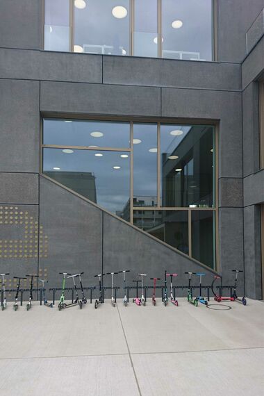 fuego light Portes, fuego light Coulissants, presto 50 Portes, presto 50 Fenêtres and unico Portes - Smart City, Graz, Autriche located in Graz, Autriche