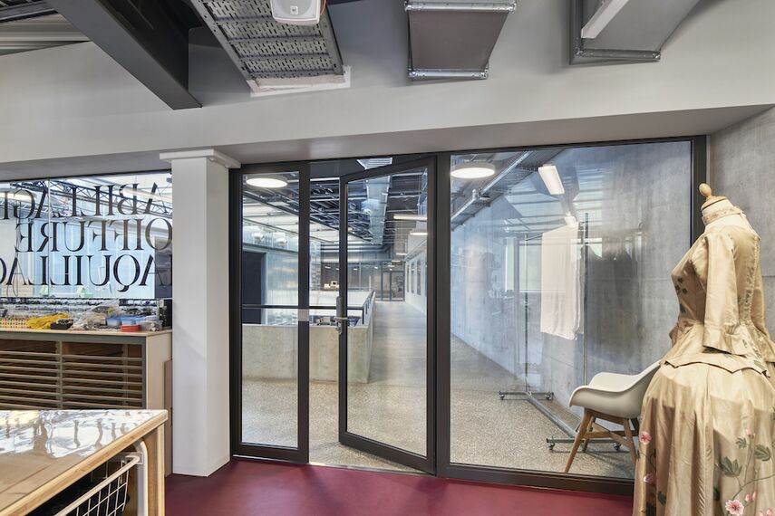 unico Fenêtres, unico Portes, fuego light Portes, fuego light Fenêtres, presto 50 Fenêtres and presto 50 Portes - Théâtre et salle des fêtes de Carouge, Suisse located in Carouge, Suisse