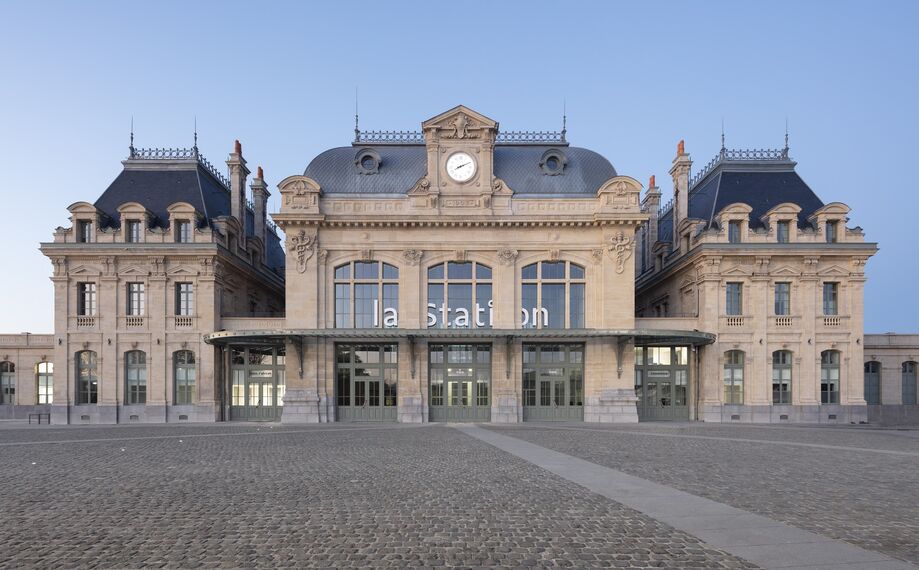 unico xs Fenêtres and unico xs Portes - Gare de Saint-Omer located in Saint-Omer, France