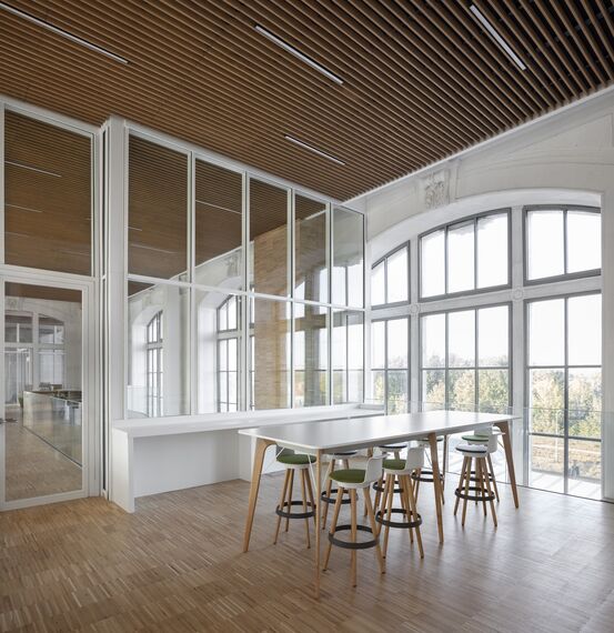 unico xs Fenêtres and unico xs Portes - Gare de Saint-Omer located in Saint-Omer, France