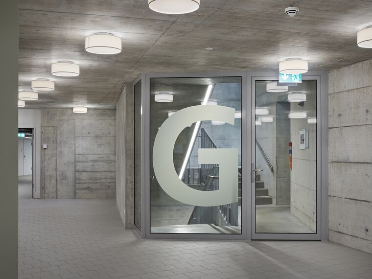 thermfix vario Murs-rideaux, fuego light Portes and fuego light Coulissants - Zentrum Biffig, Schötz, Suisse located in Schoetz, Suisse