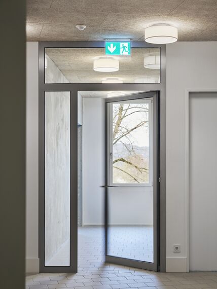 thermfix vario Murs-rideaux, fuego light Portes and fuego light Coulissants - Zentrum Biffig, Schötz, Suisse located in Schoetz, Suisse