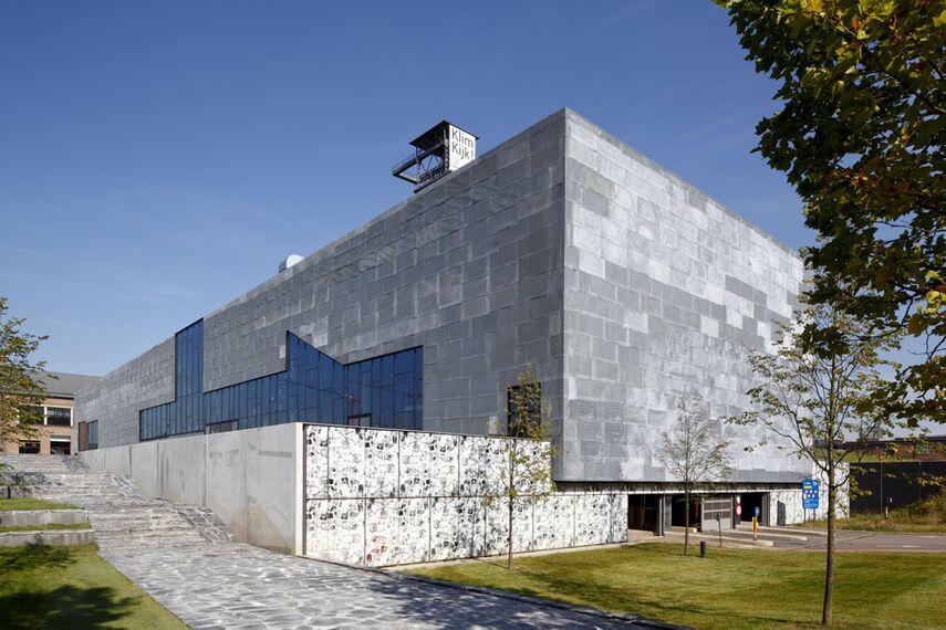 thermfix vario Vliesgevels - LUCA School of Arts - Campus C-mine, Genk located inBelgië