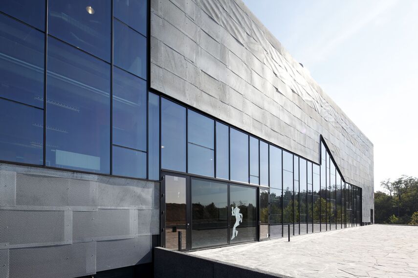 thermfix vario Vliesgevels - LUCA School of Arts - Campus C-mine, Genk located inBelgië