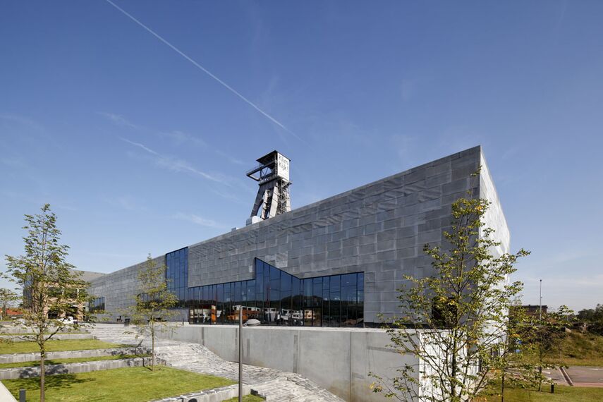 thermfix vario Vliesgevels - LUCA School of Arts - Campus C-mine, Genk located inBelgië