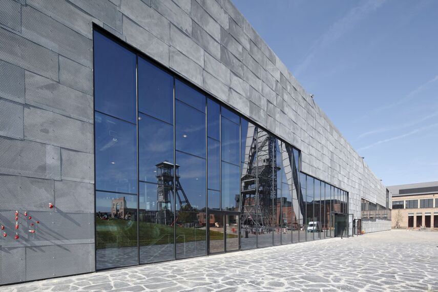 thermfix vario Vliesgevels - LUCA School of Arts - Campus C-mine, Genk located inBelgië
