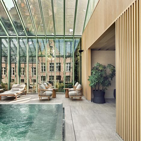 unico Fenêtres - Botanic Health Spa brille sous un toit en forster unico located in Antwerp, Belgique