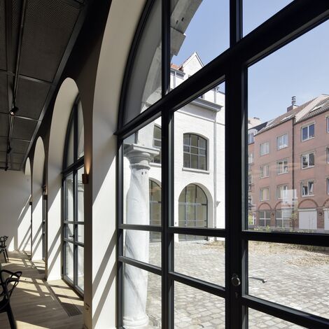 unico Ramen and unico Deuren - Een nieuwe toekomst voor de Spaanse Kroon located in Brussels, België