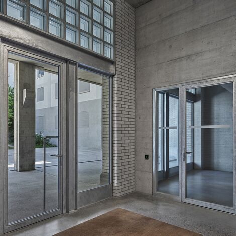 unico Portes and unico xs Fenêtres - Transformation du site Papieri à Cham located in Cham, Suisse