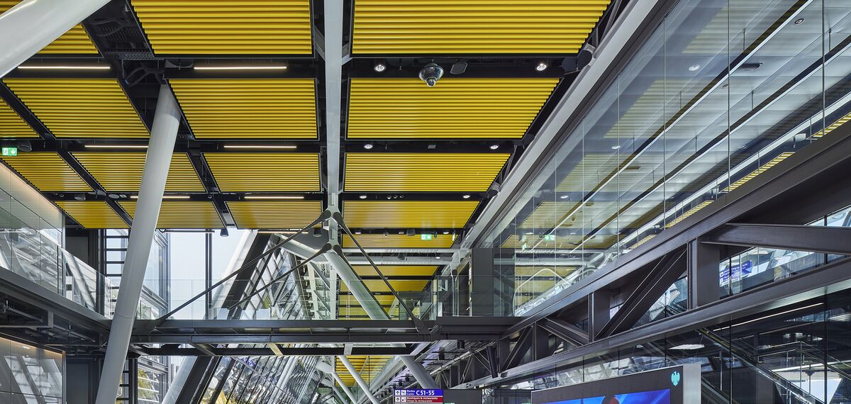 fuego light Portes, fuego light Coulissants and thermfix light Murs-rideaux - Terminal de l'aéroport, Genève located in Geneva, Suisse
