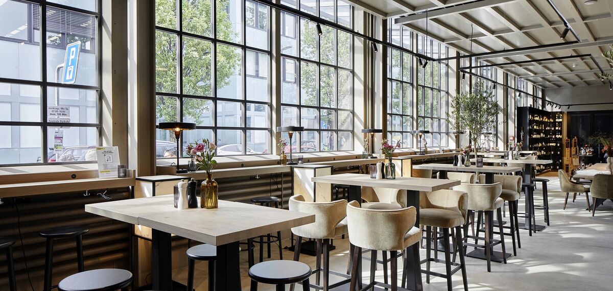 unico xs Fenêtres and unico Portes - Transformation Shedhalle, Zug located in Zug, Suisse