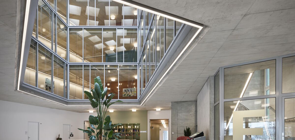 thermfix vario Murs-rideaux, fuego light Portes and fuego light Coulissants - Zentrum Biffig, Schötz, Suisse located in Schoetz, Suisse