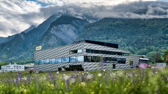 presto xs Portes, presto 50 Portes, unico Portes and fuego light Portes - Merkle Metallbau AG, Trimmis, Suisse located in Trimmis, Suisse